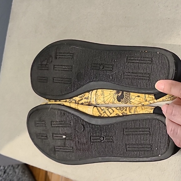 Bioworld Harry Potter Marauder's Map Shoes Sz. S (6/7) - Picture 8 of 9